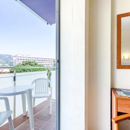 Mar Blau Otel Calella
